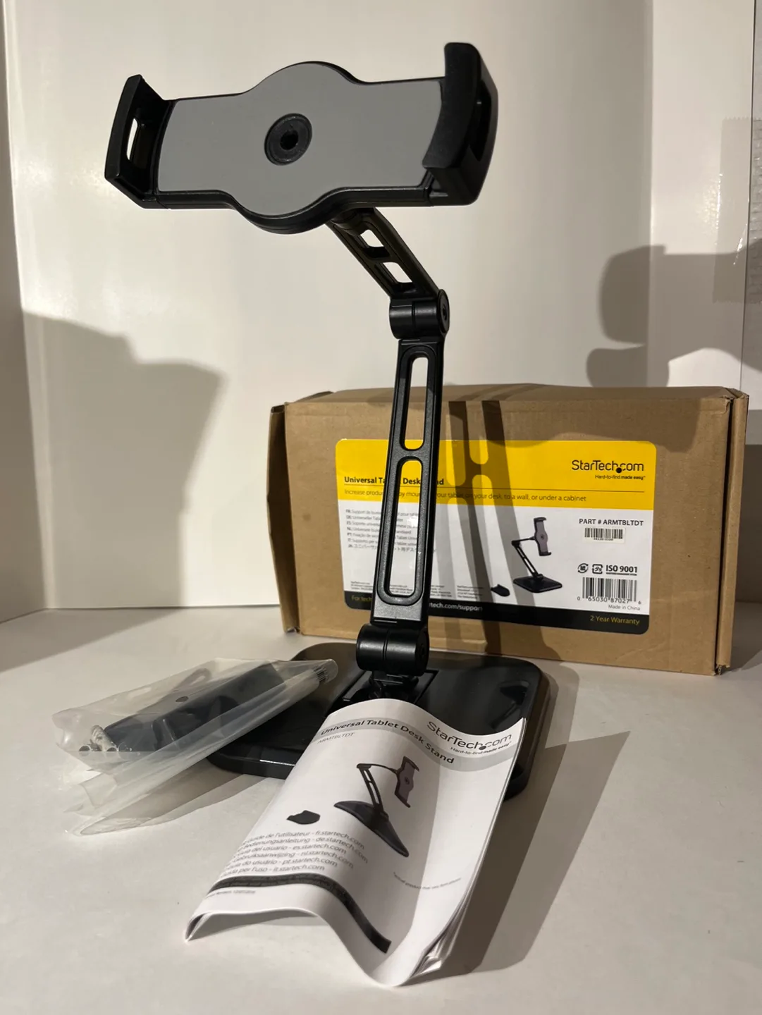 StarTech Universal Tablet Desk Stand - Adjustable thumbnail