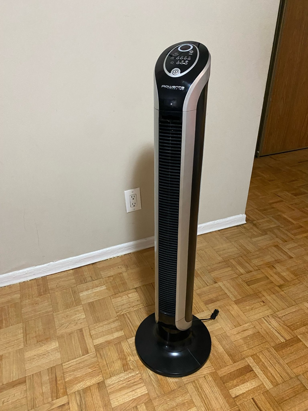 Rowenta VU6670U2 Fresh 180 Oscillating Vertical Fan