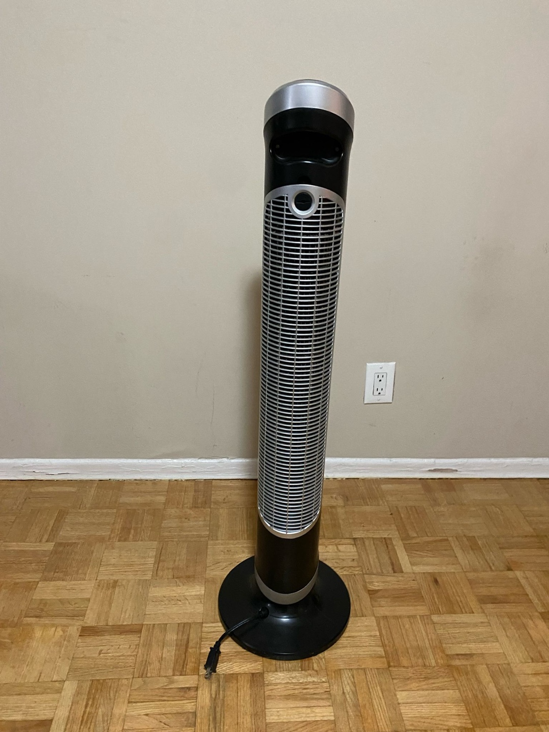 Rowenta VU6670U2 Fresh 180 Oscillating Vertical Fan - photo 3
