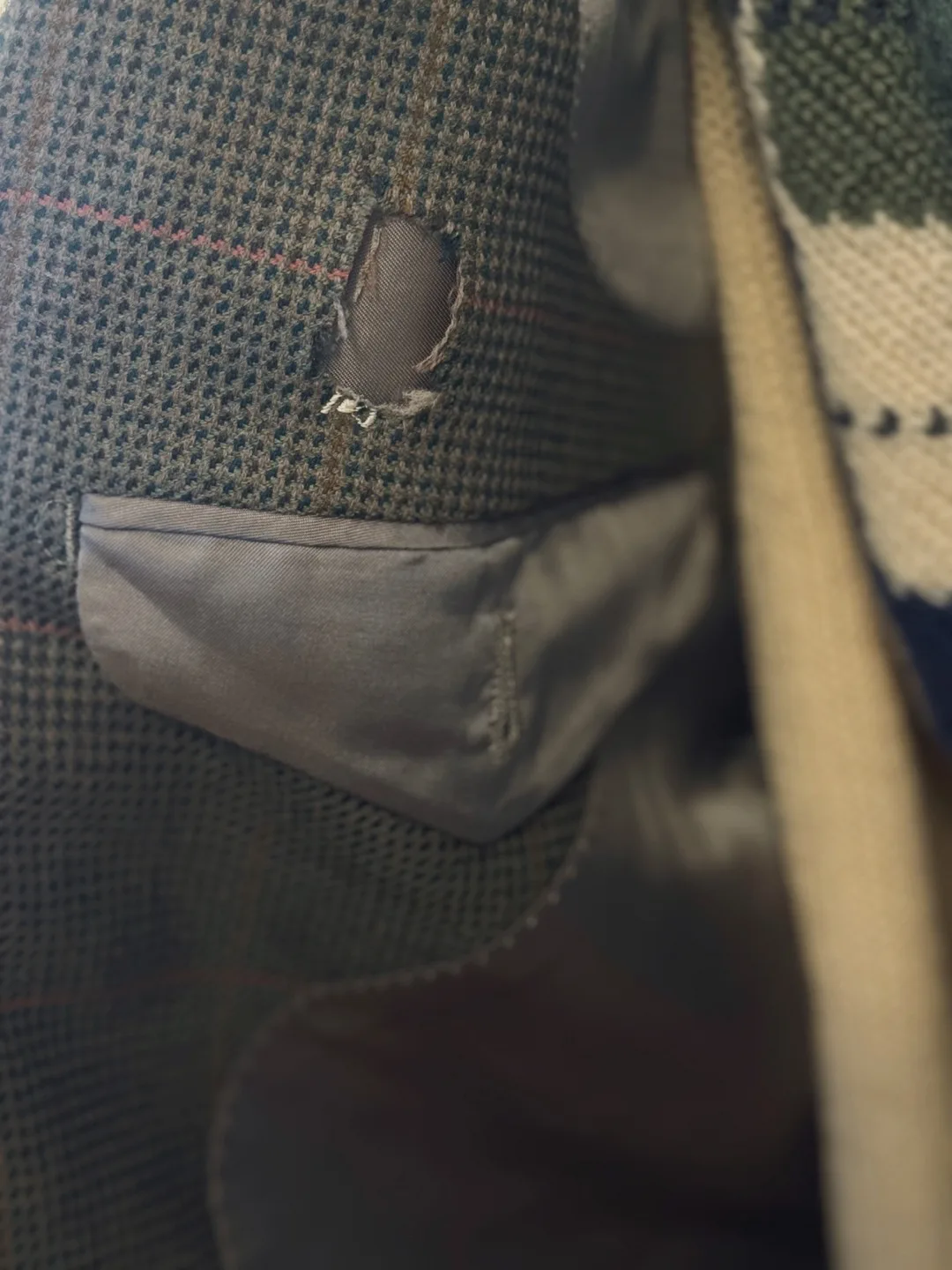 Vintage Burberrys’ Wool Cashmere Blend Blazer Jacket image indicator(9)