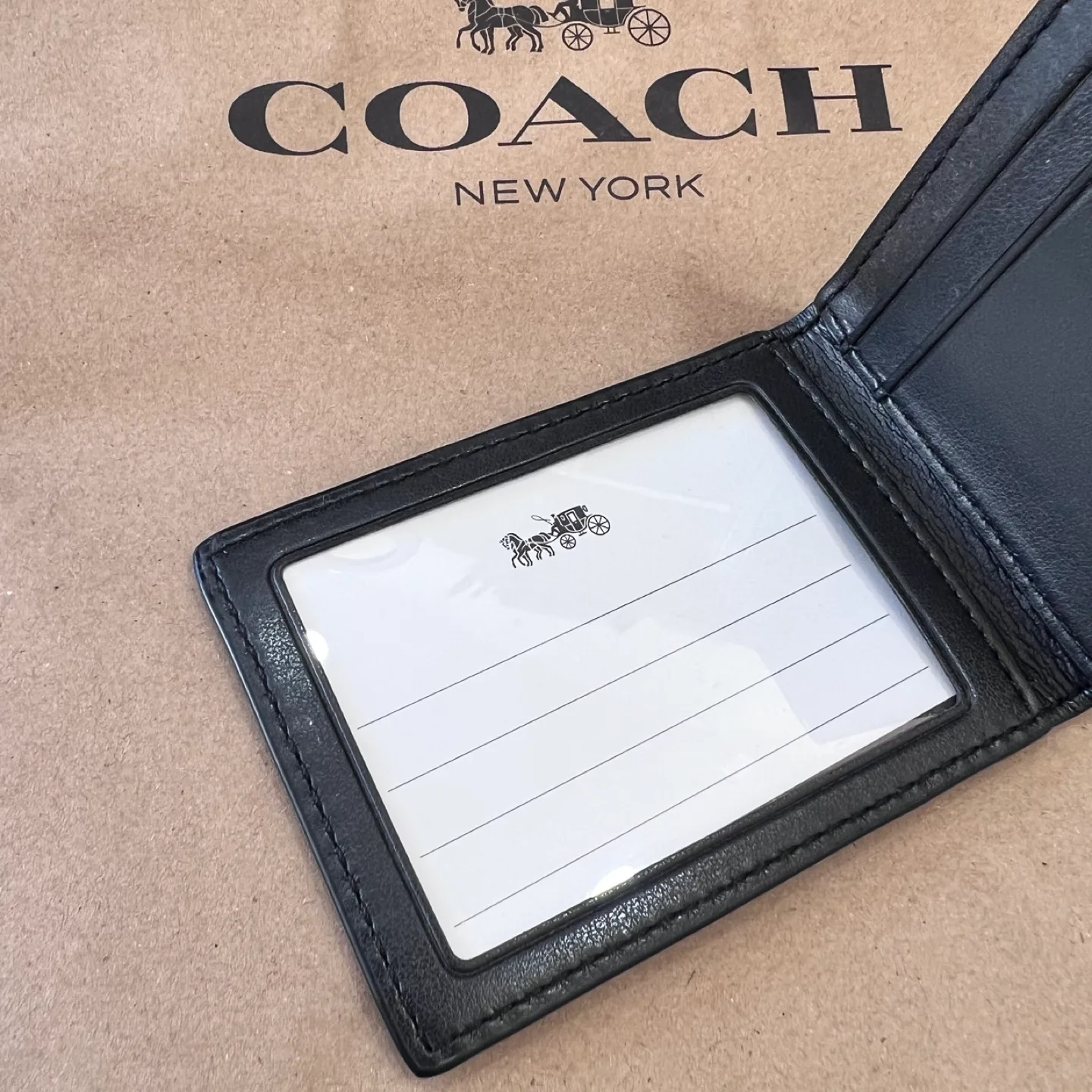 《Brand New》Coach New York Black Leather Card Holder Wallet image indicator(2)
