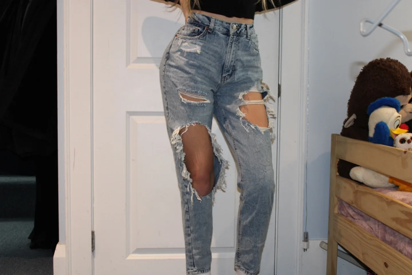Aeropostale Distressed Light Wash Mom Jeans thumbnail