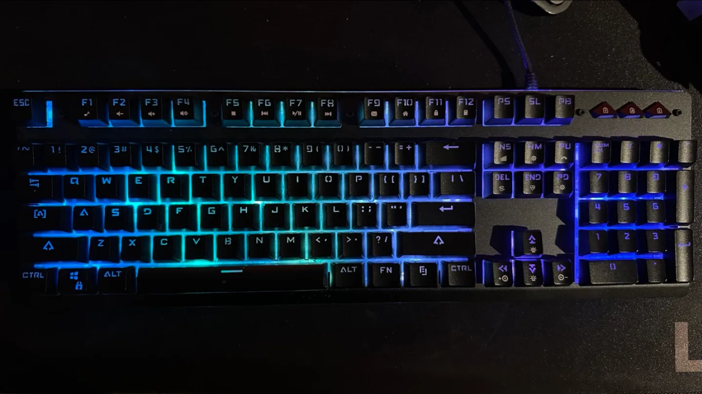 RGB Gaming Keyboard image indicator(3)