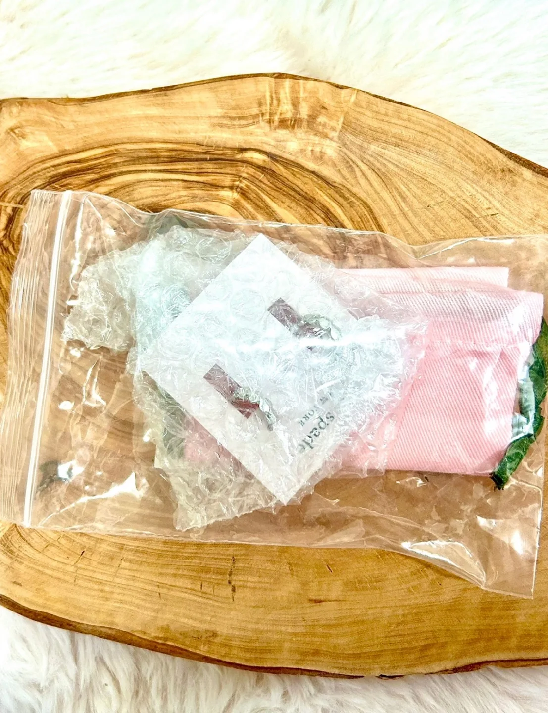 🍓NEW! KATE SPADE Silver earrings w\dustbag + FREE Gift image indicator(2)