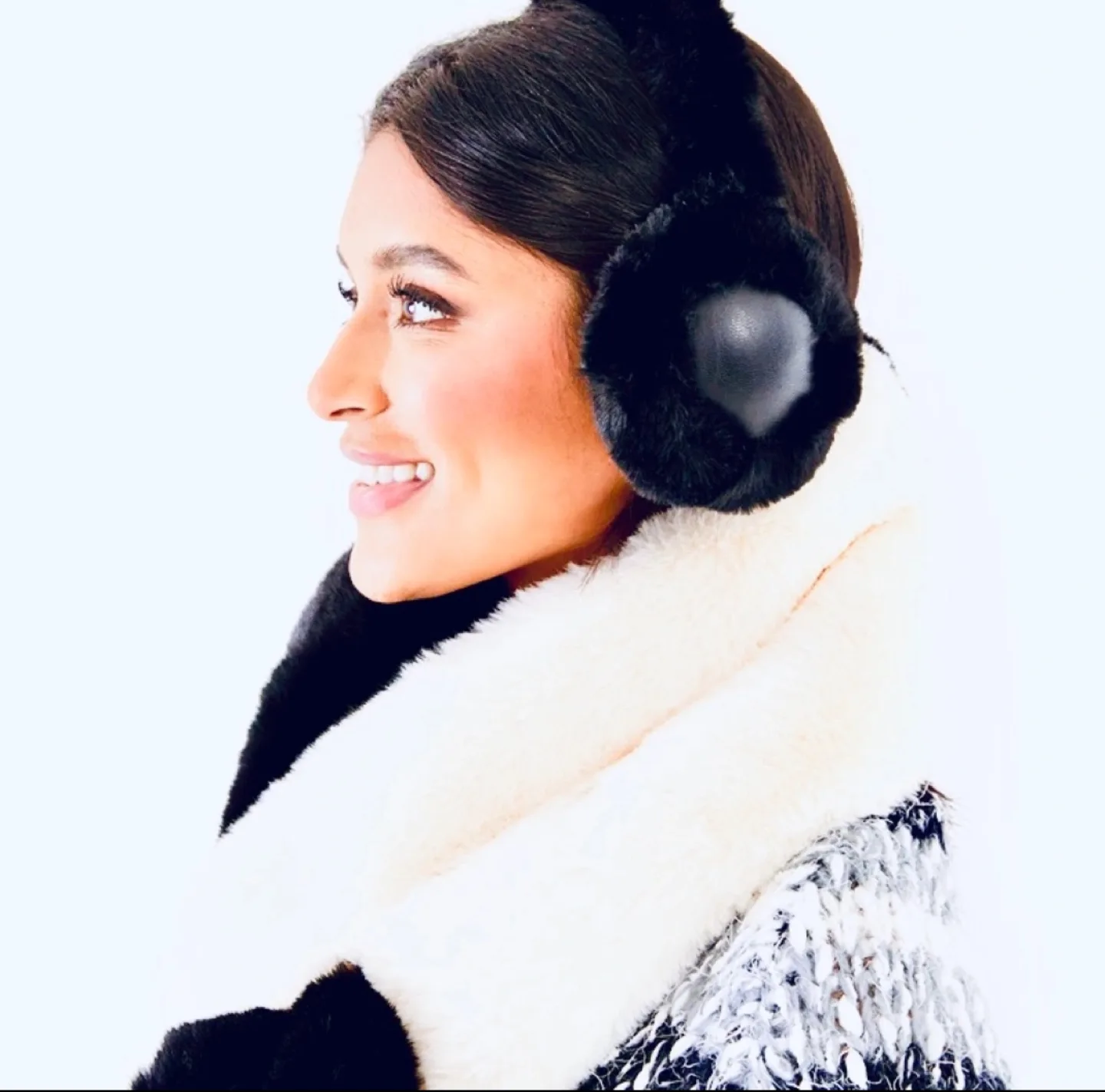 🍓NEW SET! REG $177 Fur Scarf Stole & Earmuff image indicator(3)