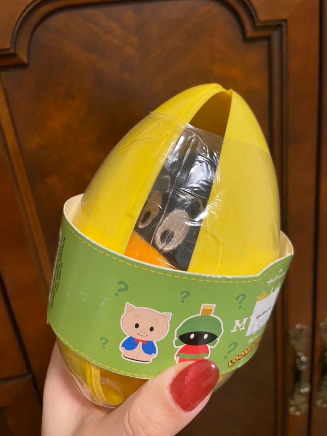 Hallmark Mystery Egg Looney Tunes Collectible 🏈 image indicator(2)