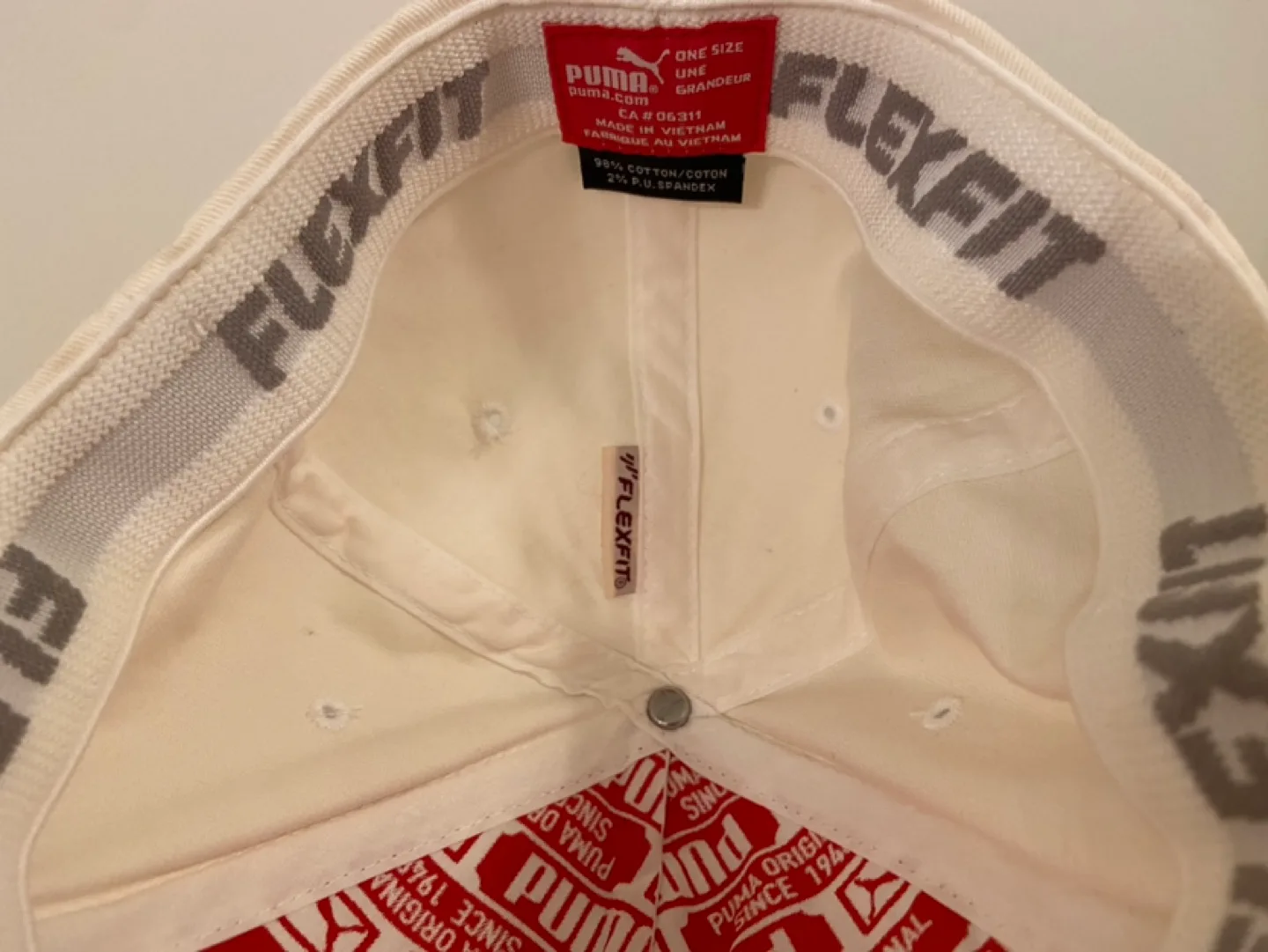 BNWT Puma Flexfit Invisible Cap - White 🏈 image indicator(3)