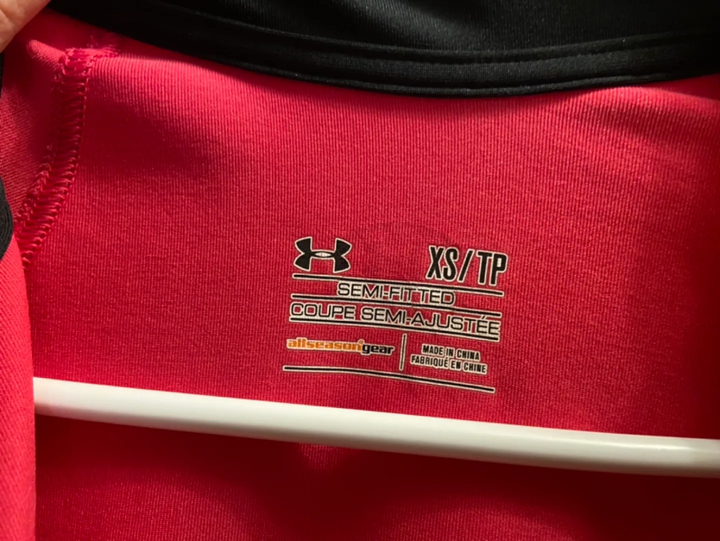 Under Armour Women's Pink Zip-Up Jacket 🏈 image indicator(6)