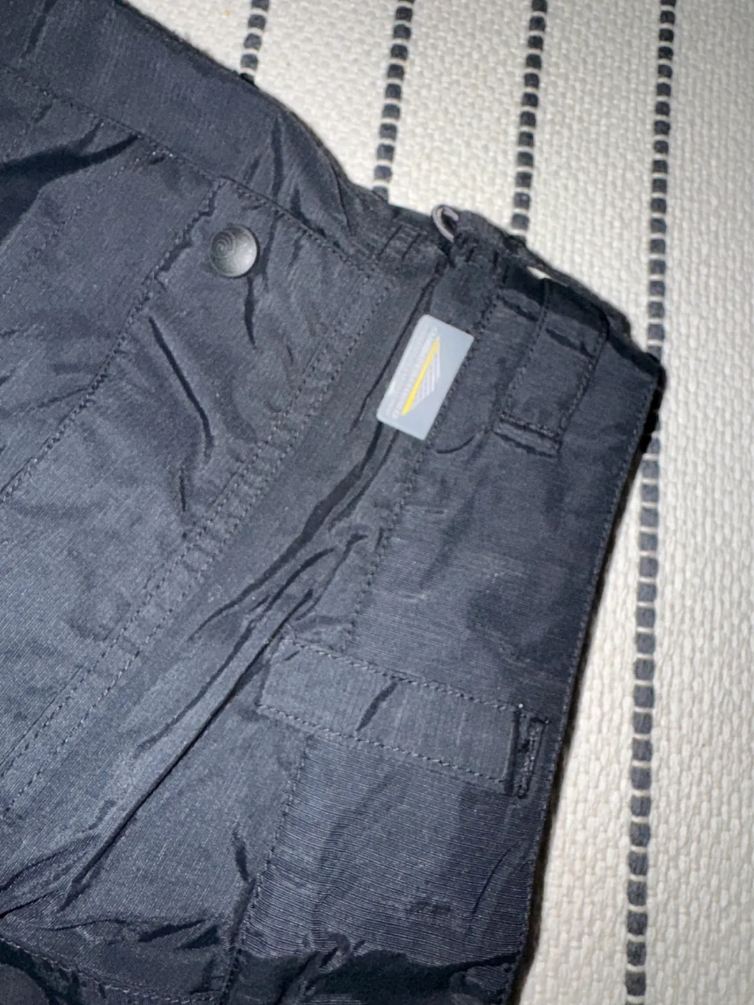 Columbia Sportswear Women's Size Small Black ski/Snowboard Pants image indicator(5)