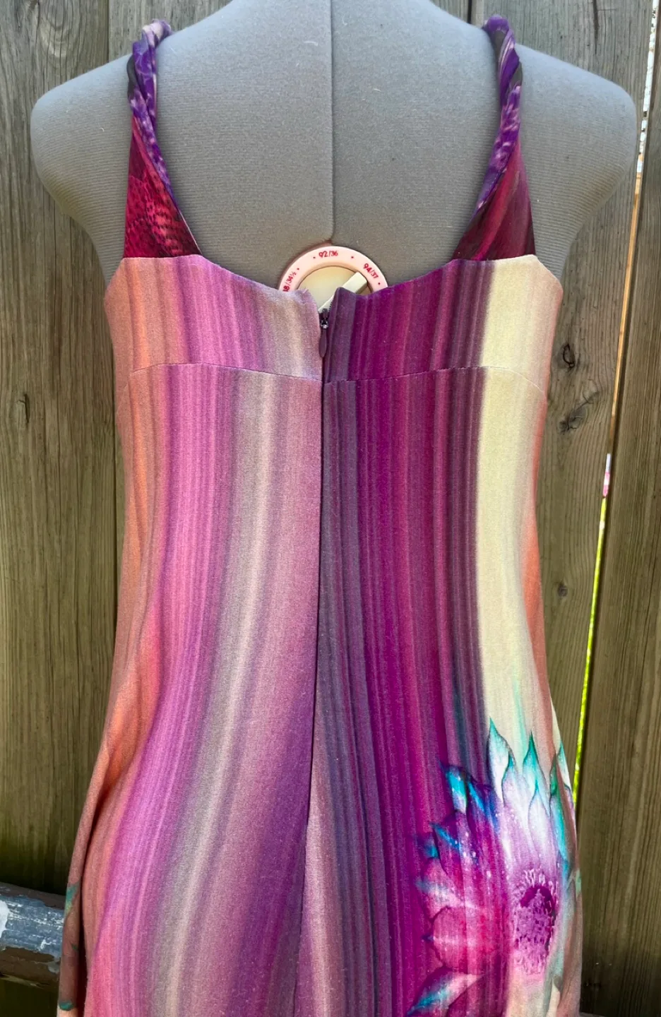 Andy The Anh Designer Dress image indicator(3)