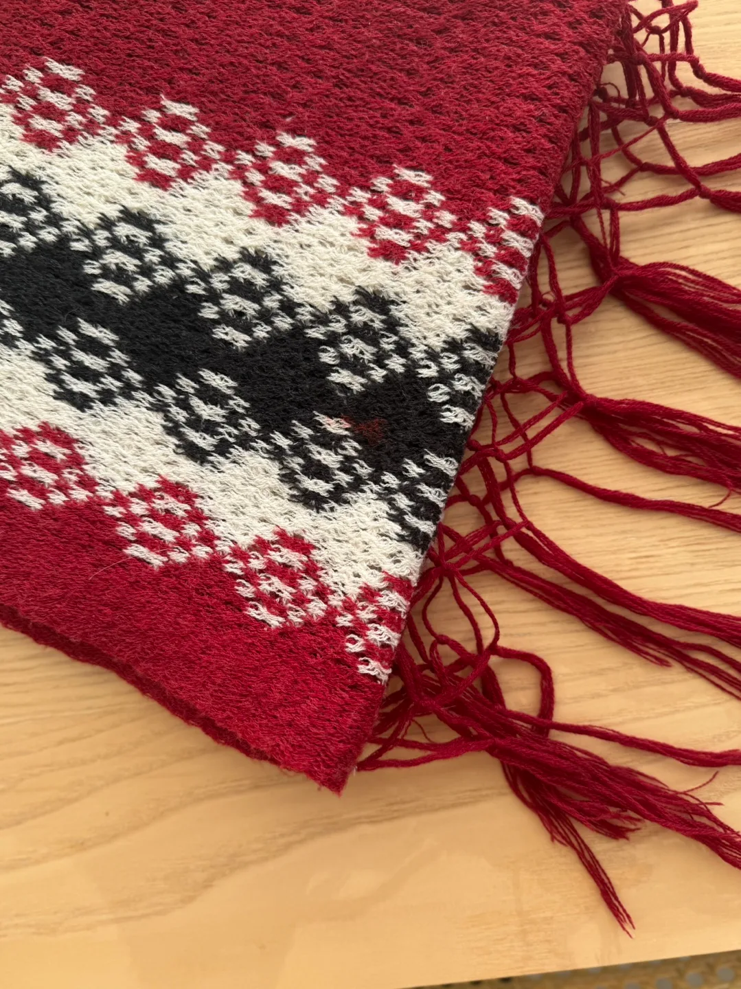 Vintage diamond pattern Knit winter Scarf with Tassels🏈 image indicator(4)