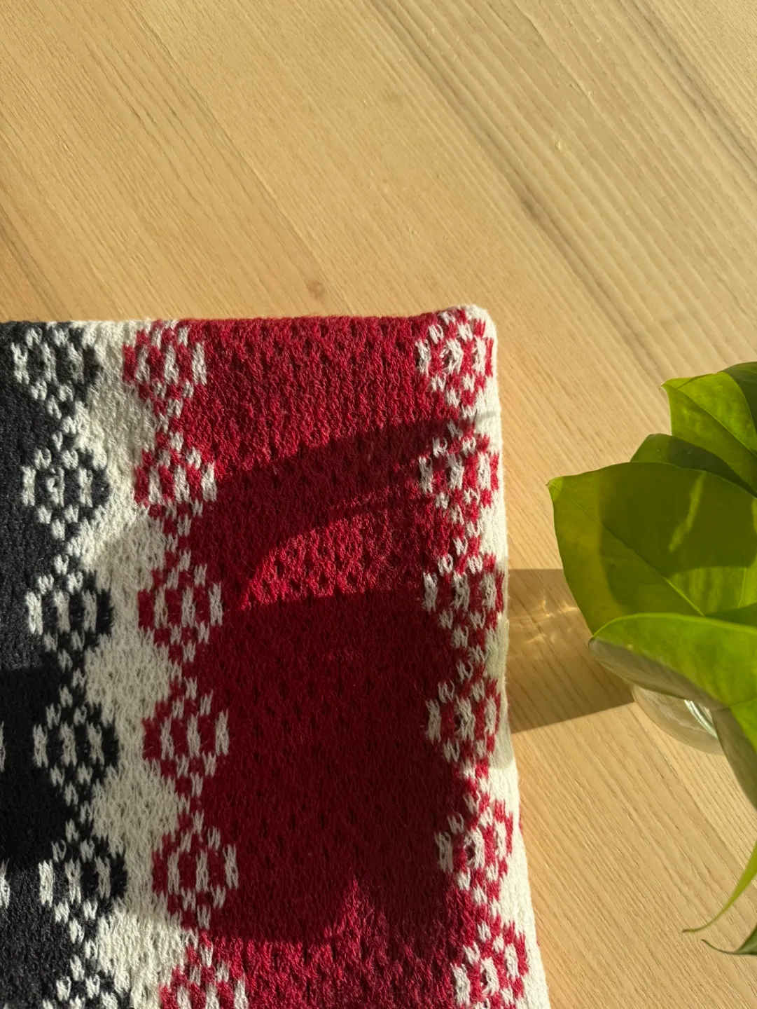 Vintage diamond pattern Knit winter Scarf with Tassels🏈 image indicator(5)