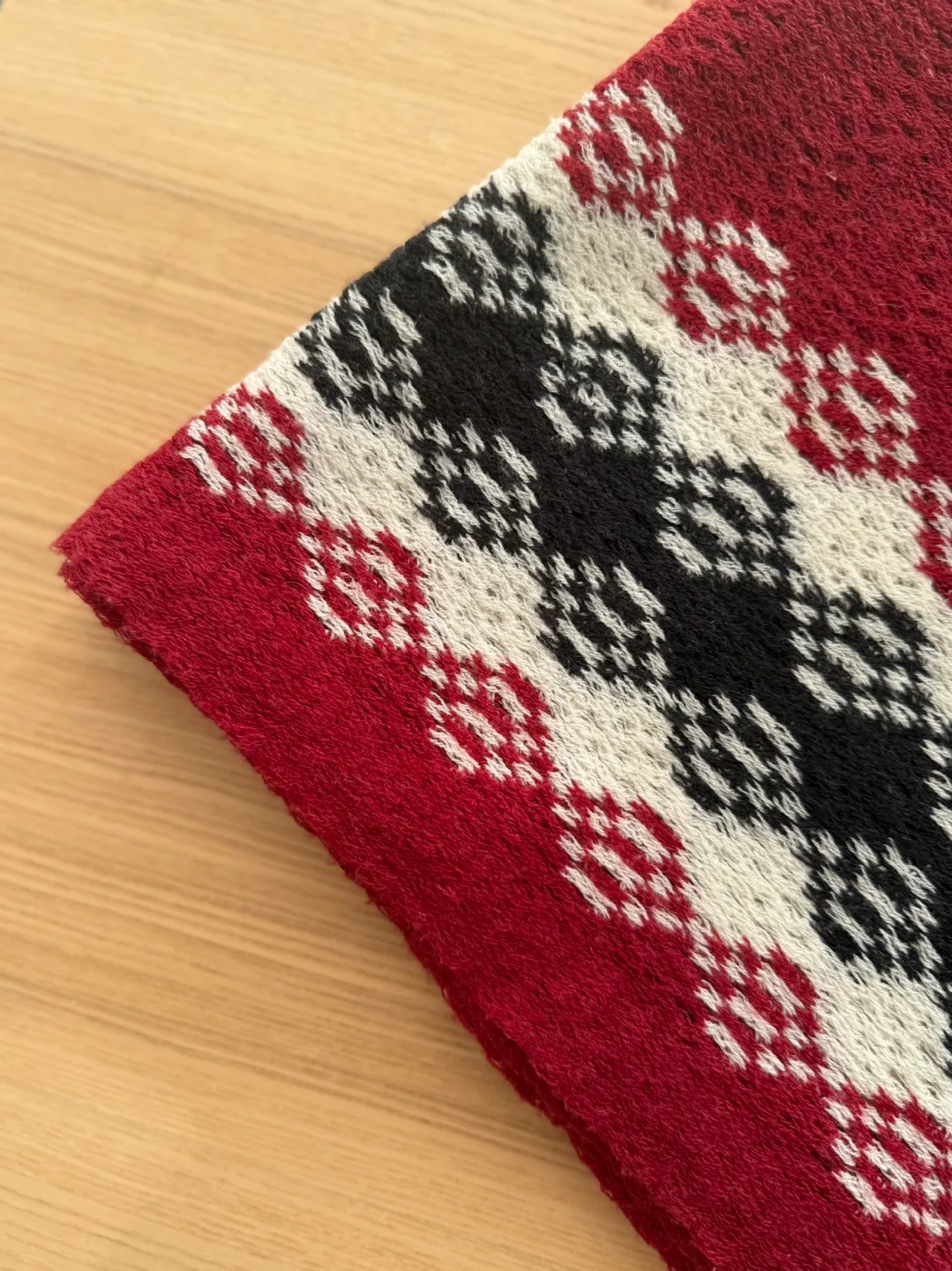 Vintage diamond pattern Knit winter Scarf with Tassels🏈 image indicator(3)