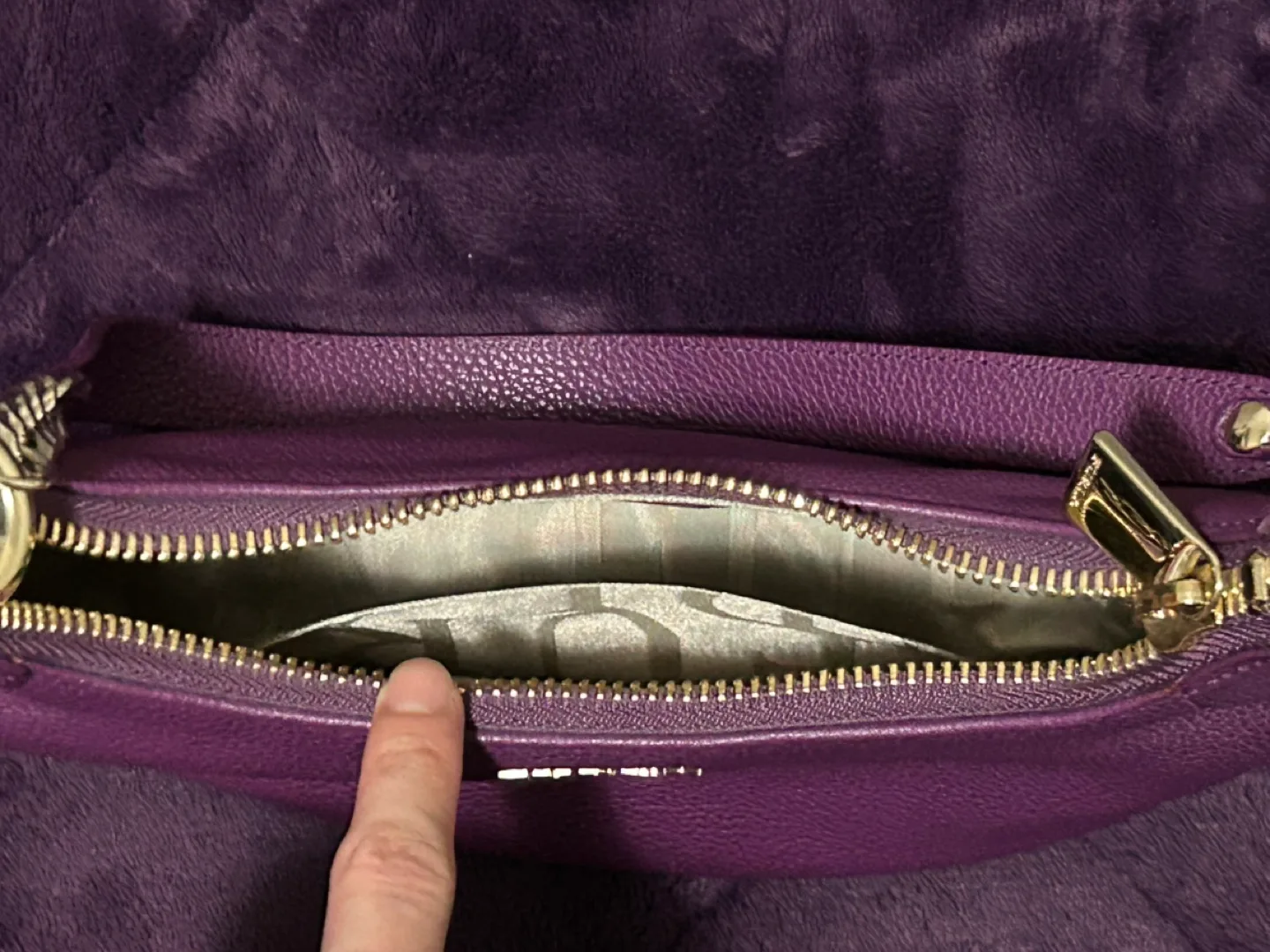 Furla Purple Leather Shoulder Bag image indicator(5)