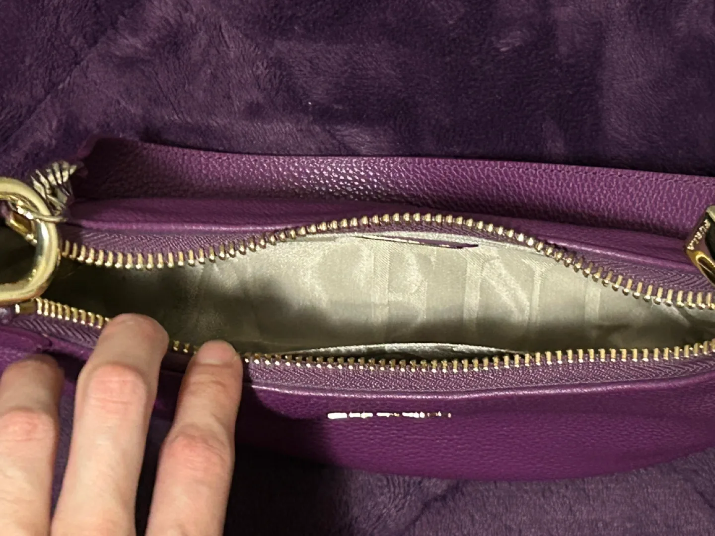 Furla Purple Leather Shoulder Bag image indicator(4)