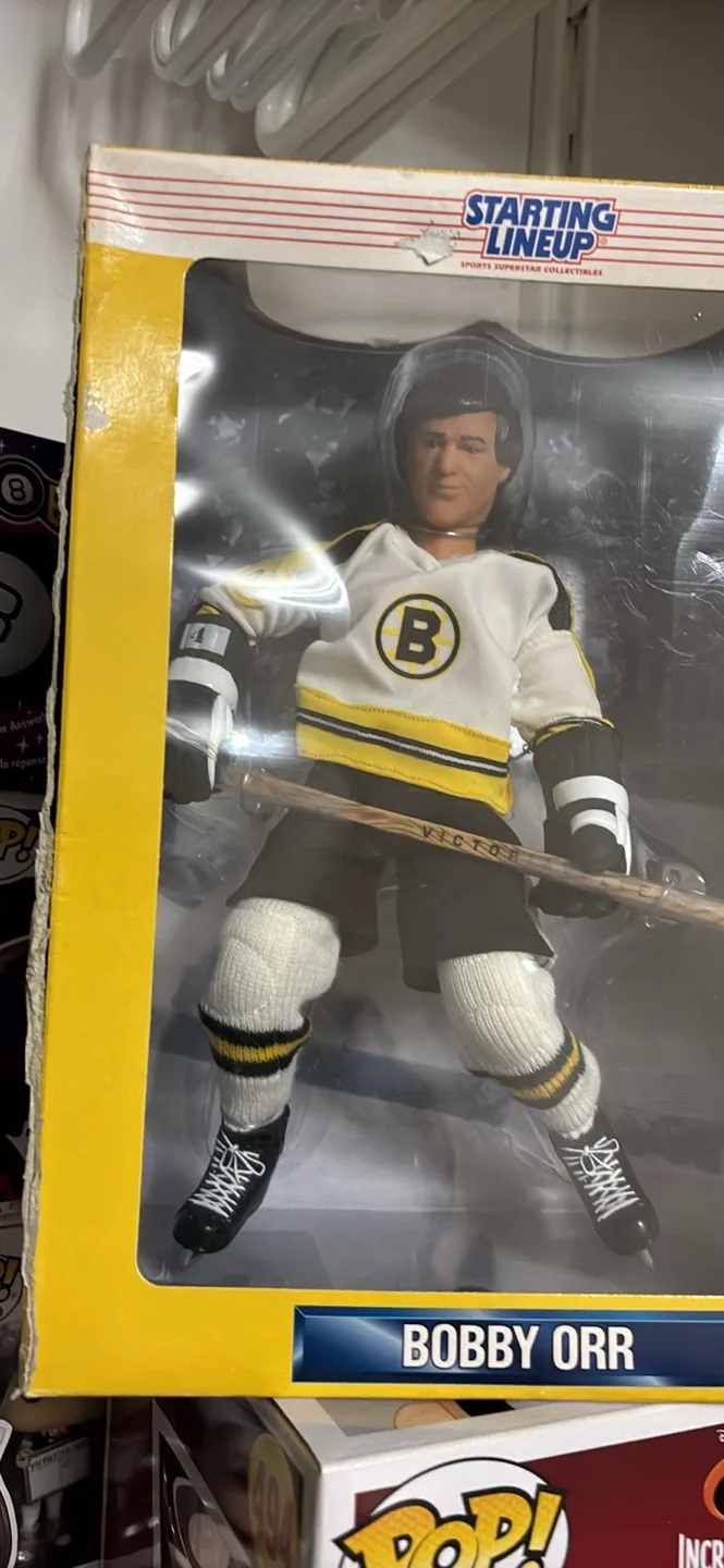 NEW in box 1997 Starting Lineup Bobby Orr Figure image indicator(2)