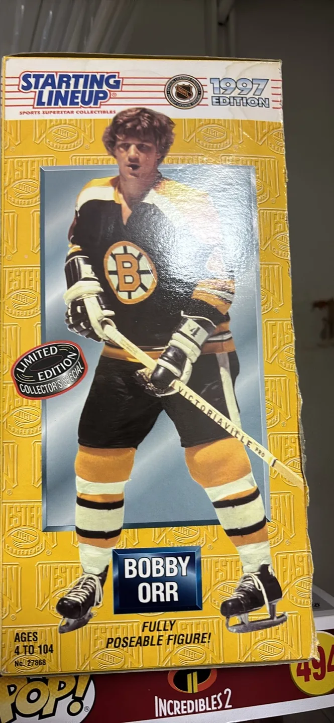 NEW in box 1997 Starting Lineup Bobby Orr Figure image indicator(3)