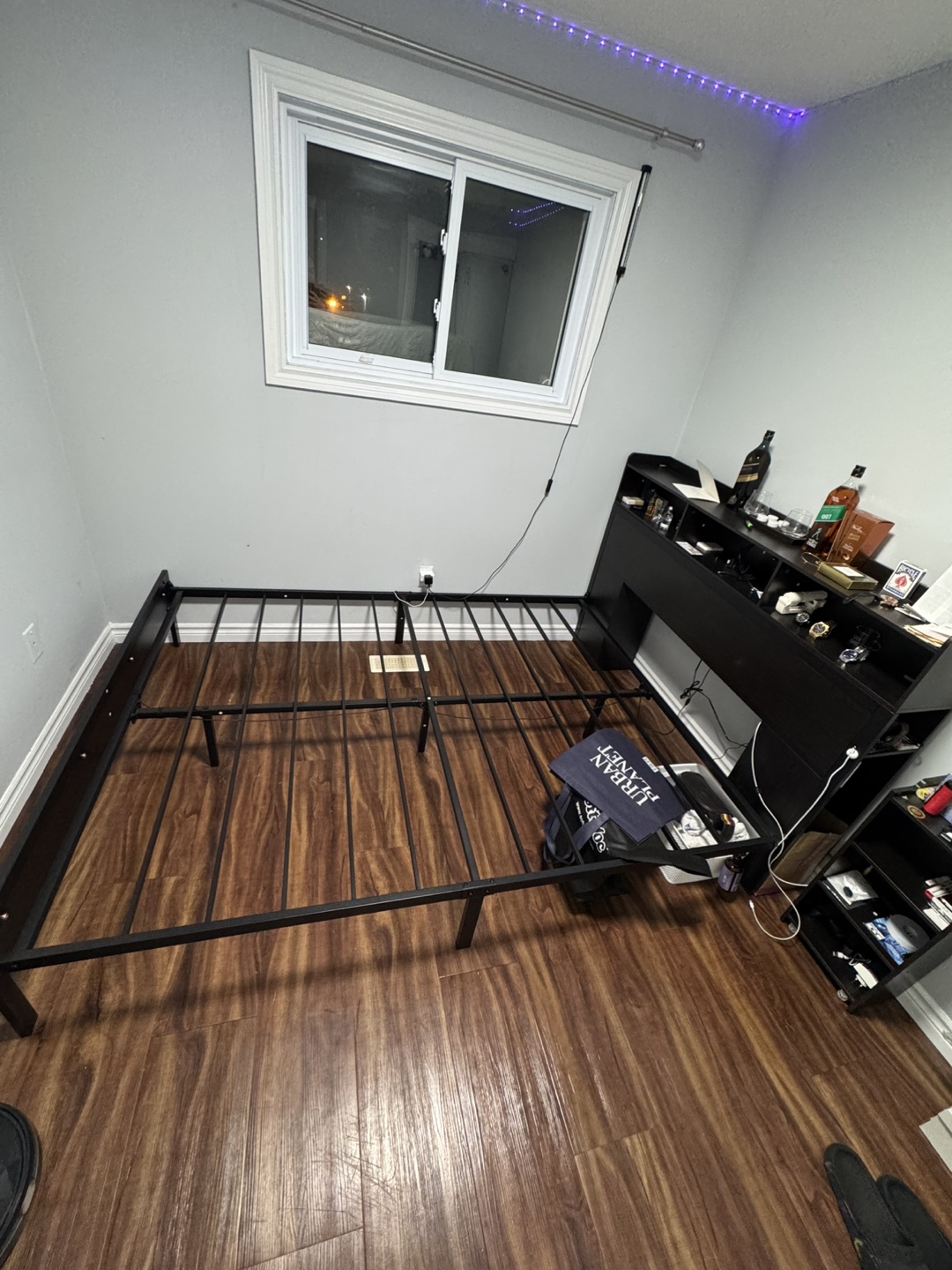 Queen Metal Bed Frame - photo 4