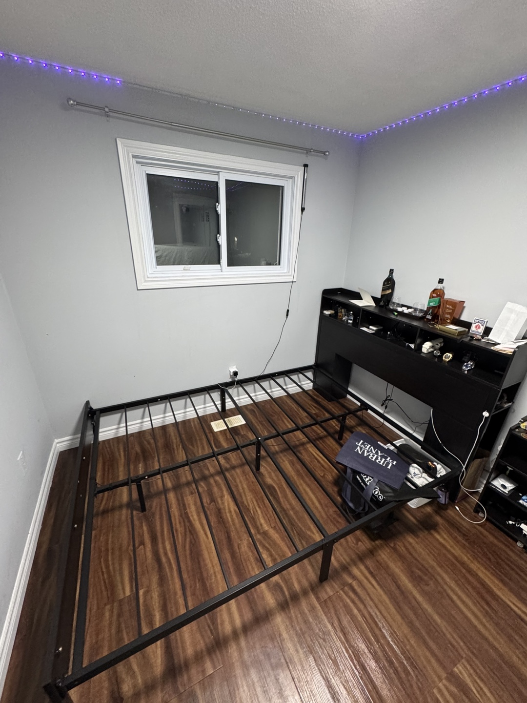 Queen Metal Bed Frame - photo 2