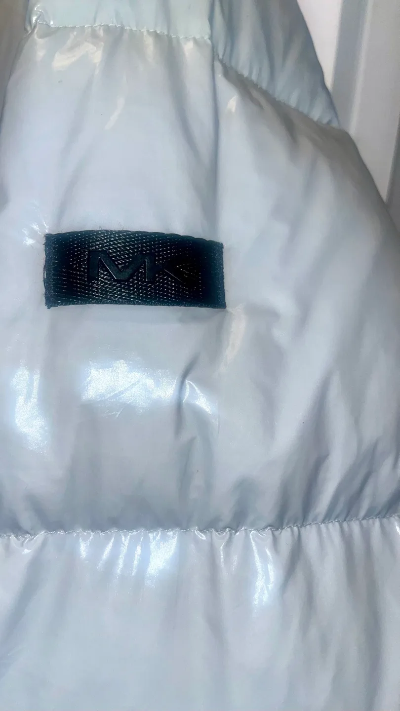 Michael Kors MK Travel Engineered Puffer Jacket - Size M image indicator(6)