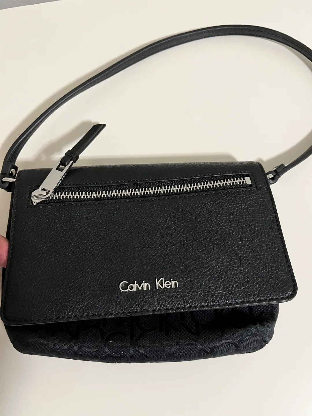 🏈Calvin Klein Black Mini purse thumbnail