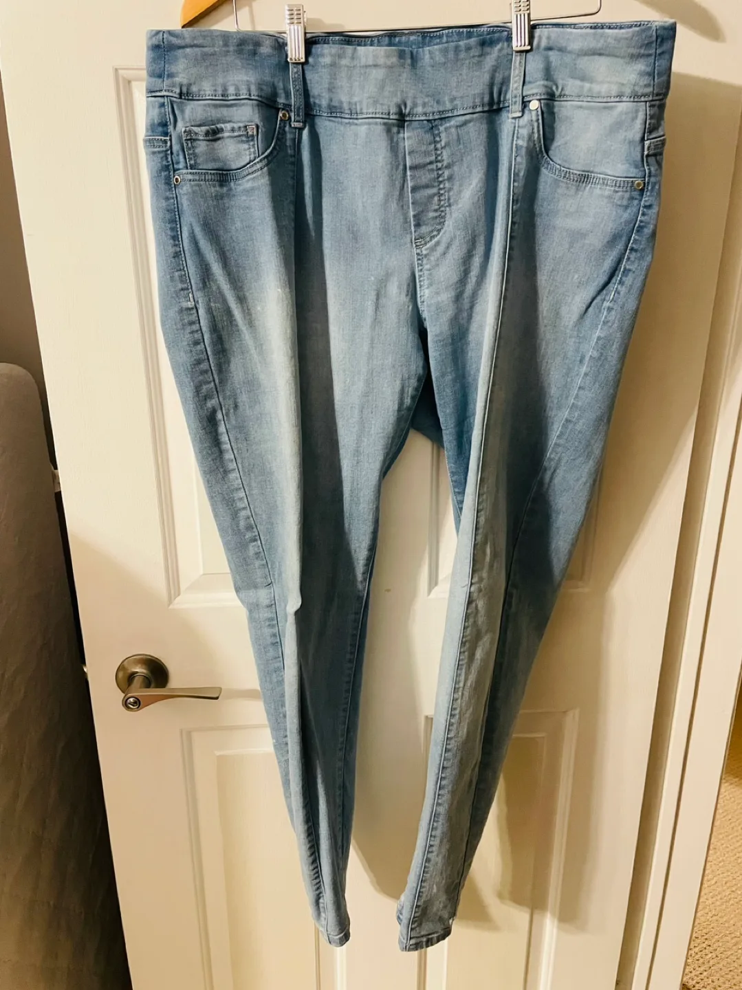 Women's Jeanologie Frankie & Ella Pull-On Jeans image indicator(2)