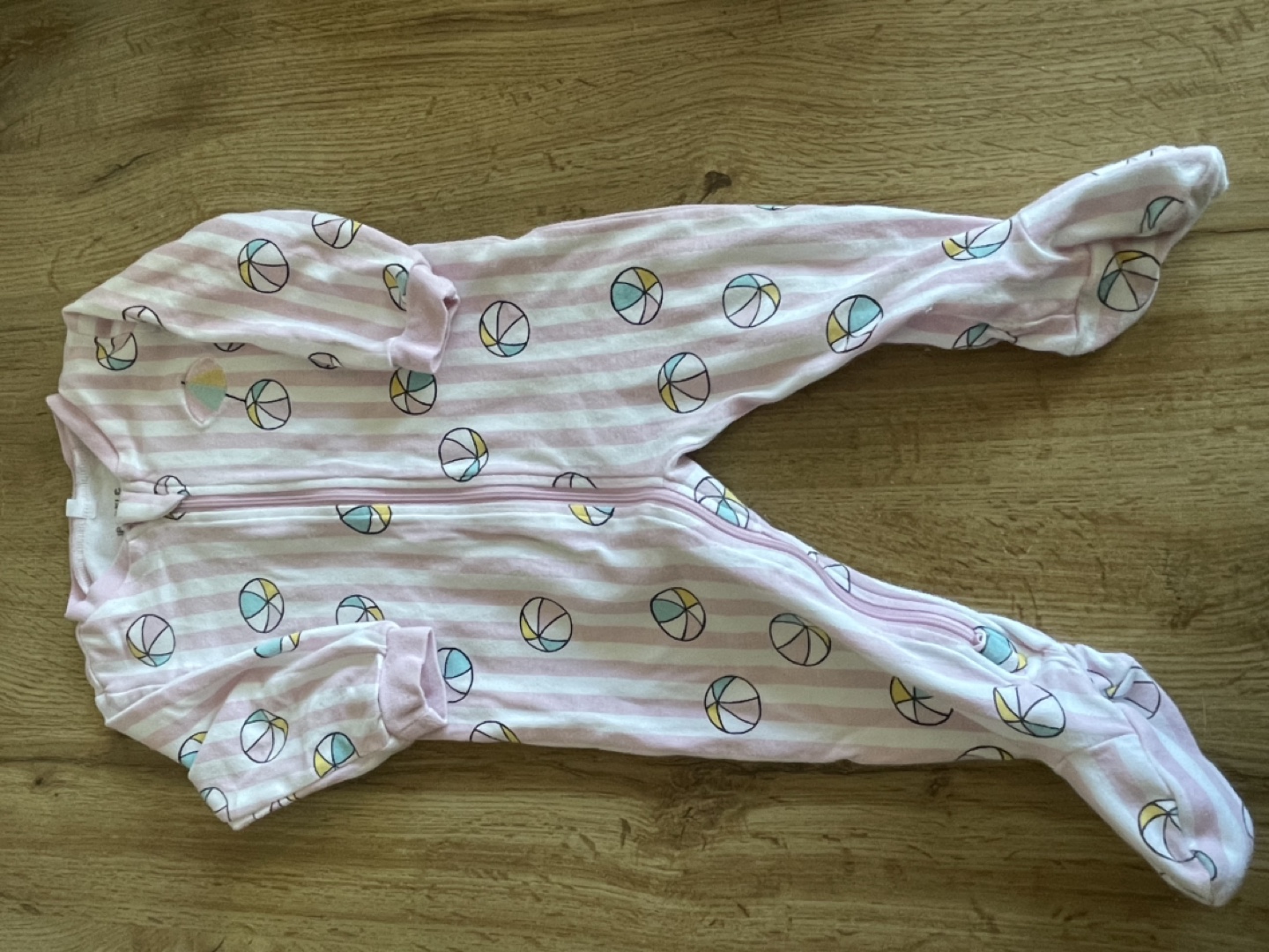 Baby Girl's Sleepsuit and Outfit Bundle (Size 9M) - photo 3