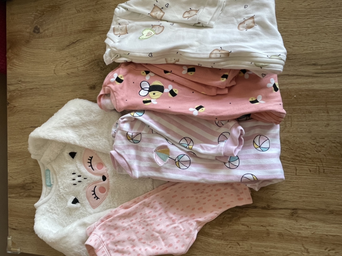 Baby Girl's Sleepsuit and Outfit Bundle (Size 9M)
