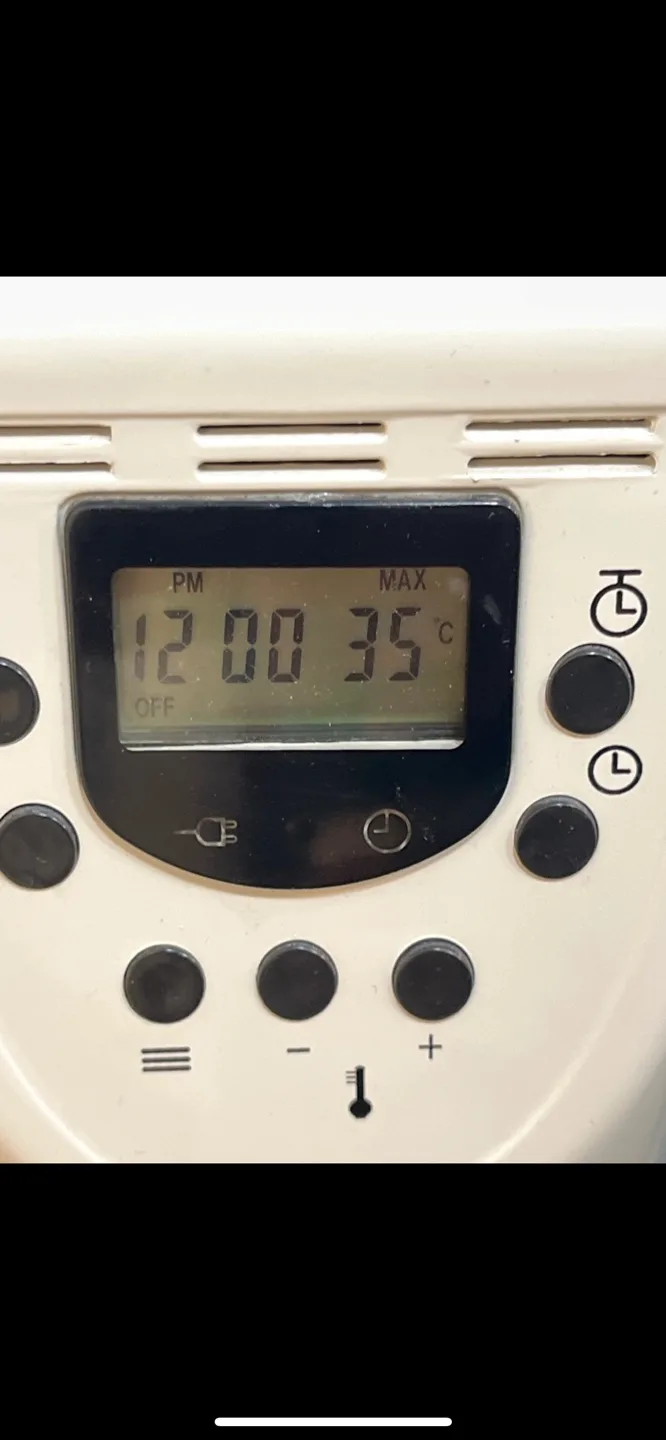 Vintage style Electric Heater on wheels with Thermostat image indicator(7)