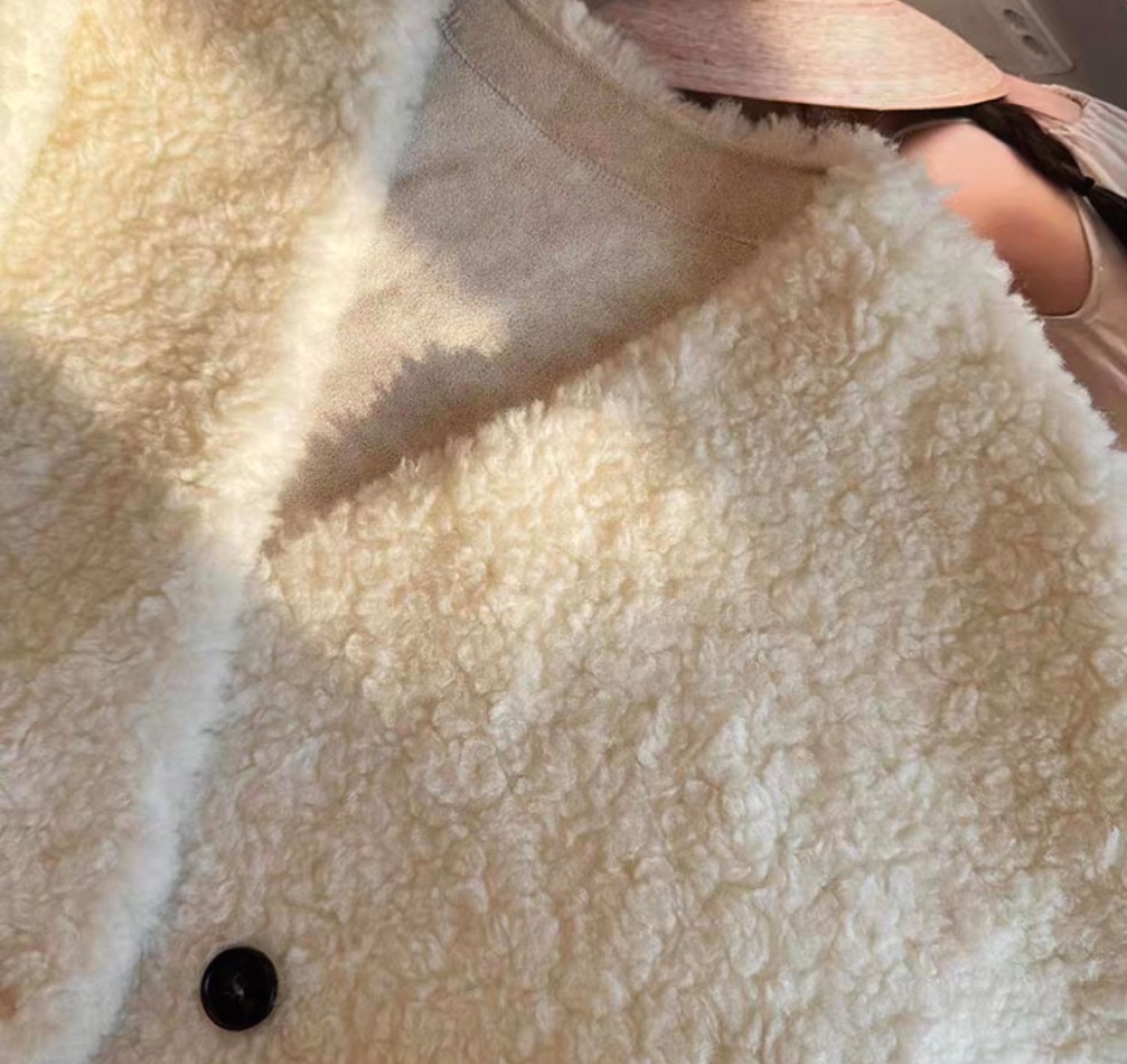 Cream-coloured teddy coat - photo 4