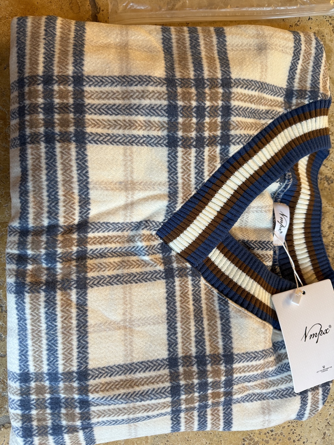 Vintage V-Neck Plaid Knit Sweater