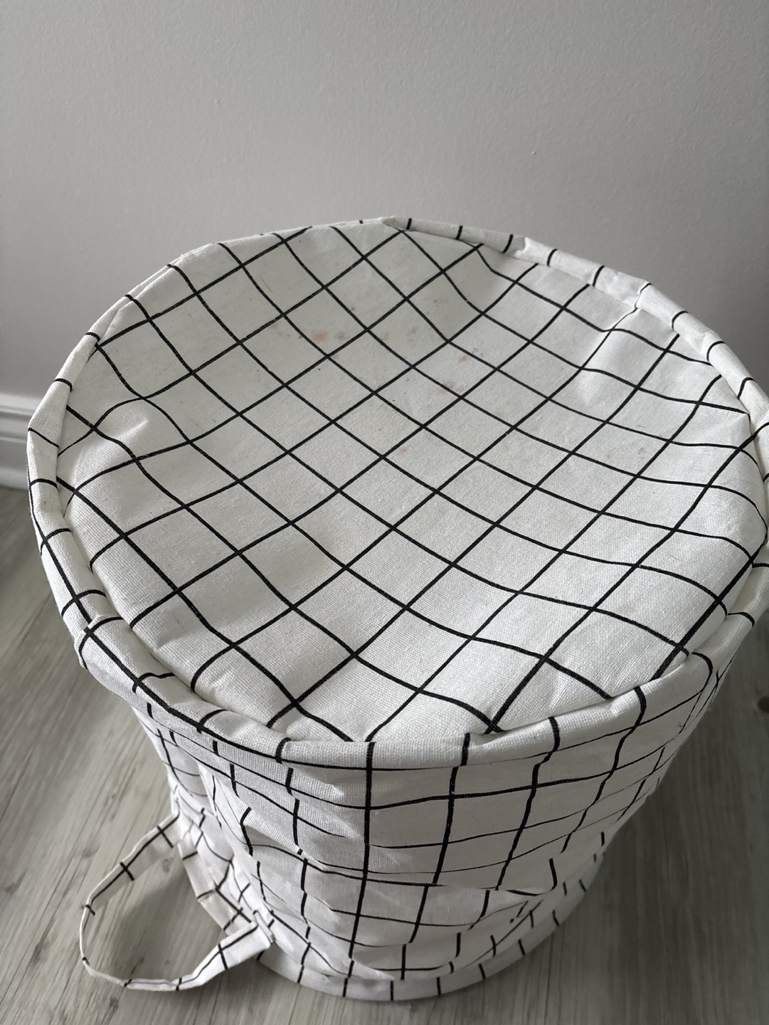 Laundry hamper collapsible with handles - photo 4