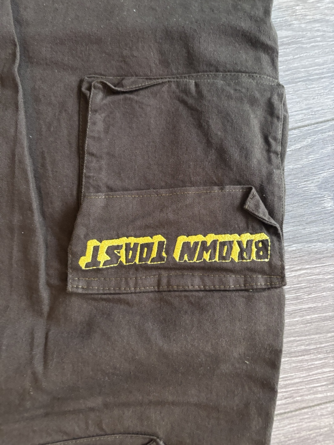 Ultra Wide Baggy Cargo Pants - Size Small - photo 3