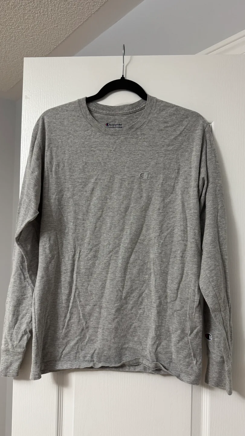 Grey Champion Cropped Long Sleeve Sweatshirt image indicator(4)