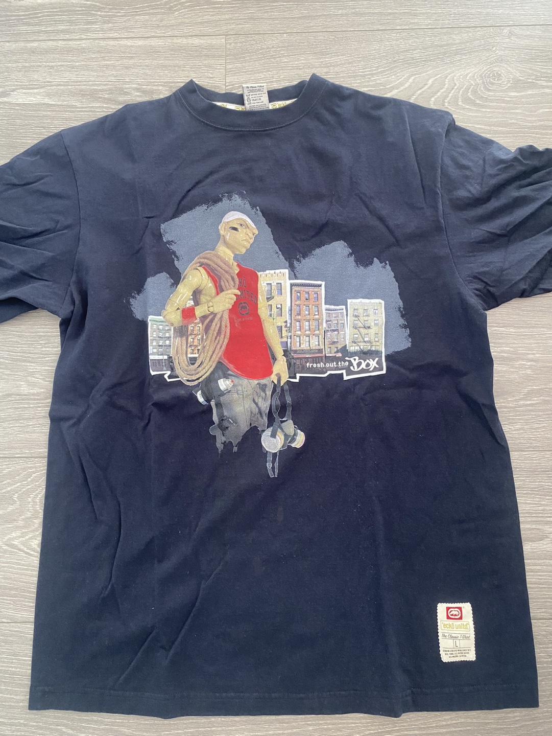 Eckō Unltd. Graphic T-Shirt - Size Large