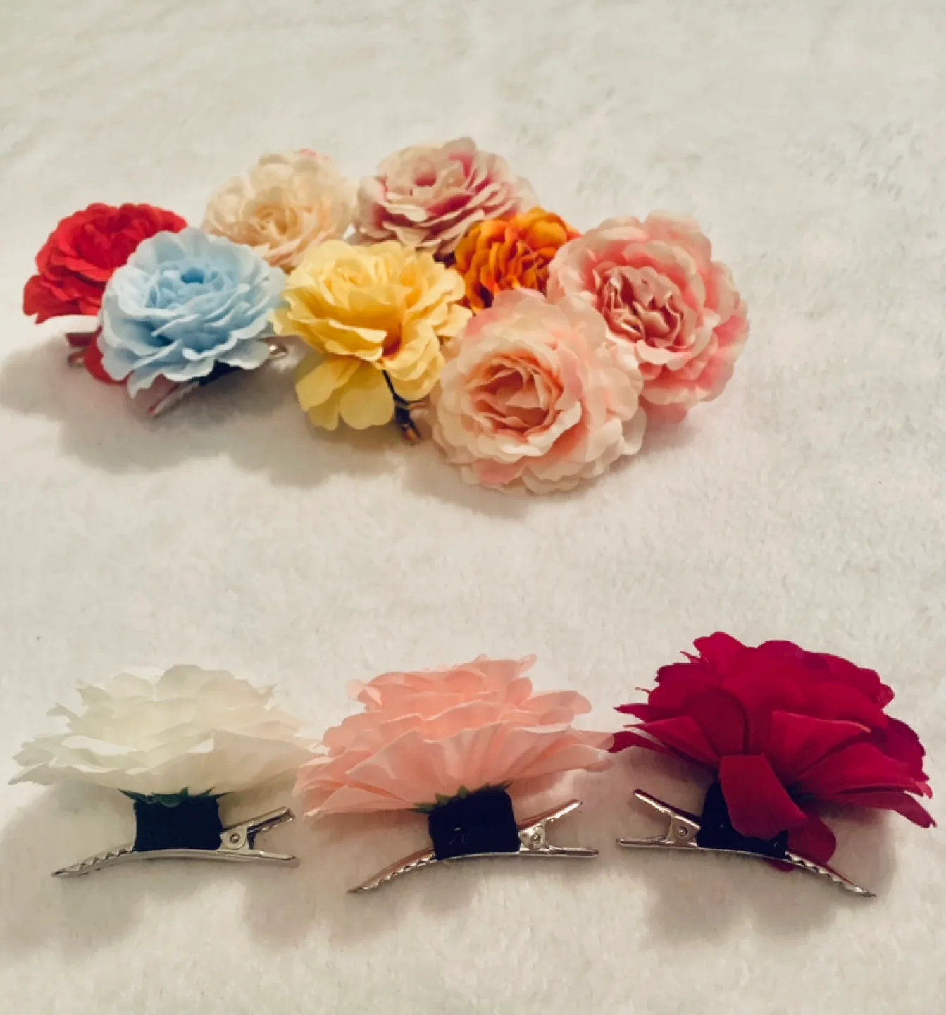 BRAND NEW Flower Hair Clips image indicator(2)