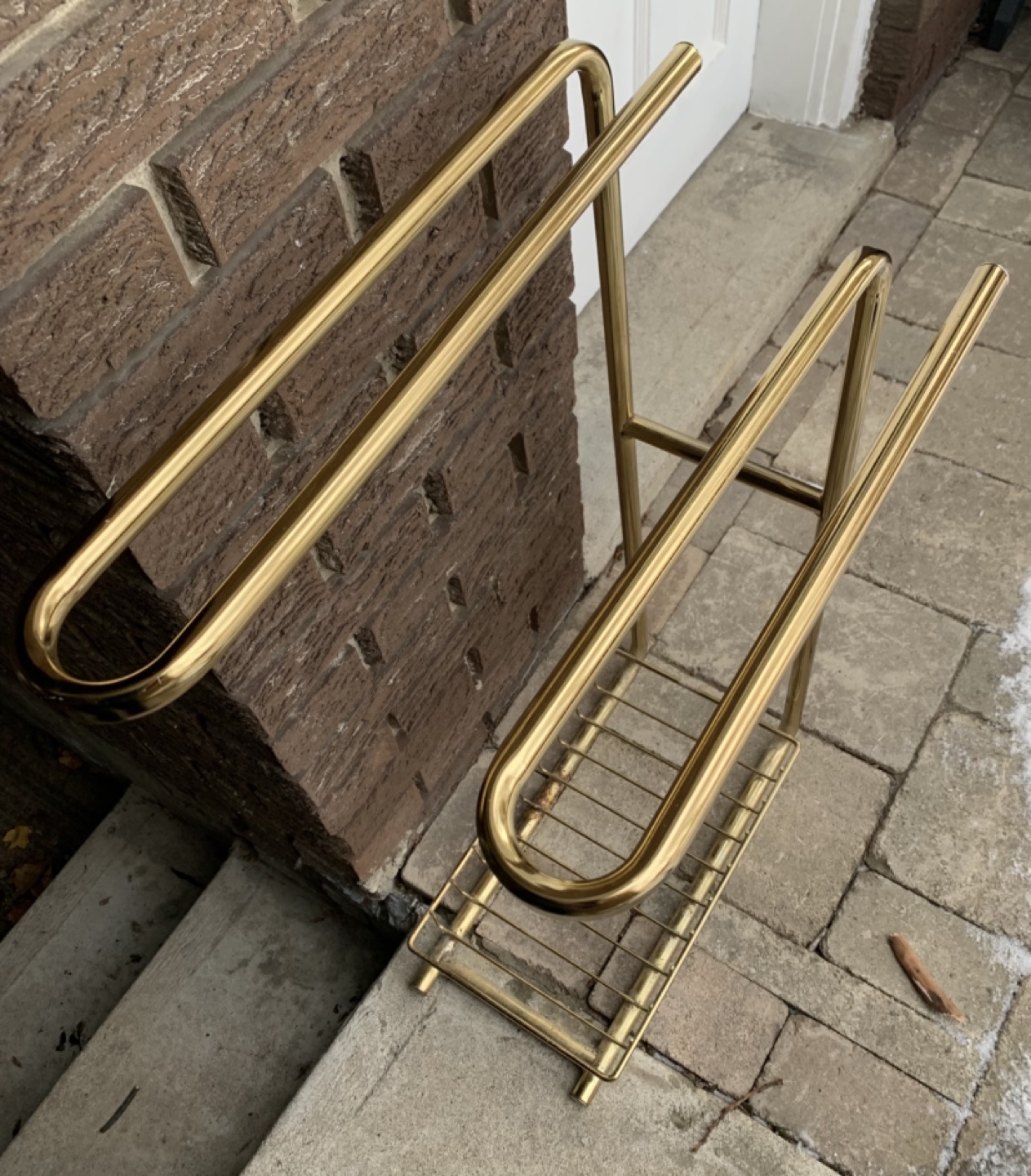 Towel Rack with storage basket, gold colour - photo 2