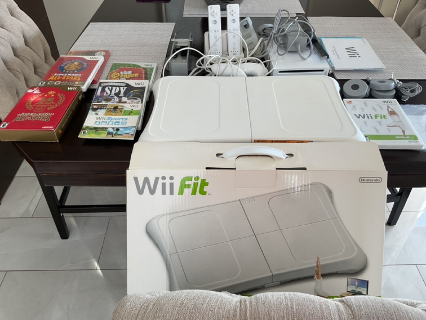 Nintendo Wii Fit Bundle - Console, Games & Accessories