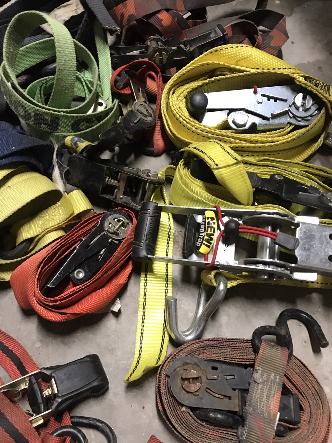 Bulk Lot of Ratchet Straps and Tie-Downs - photo 3
