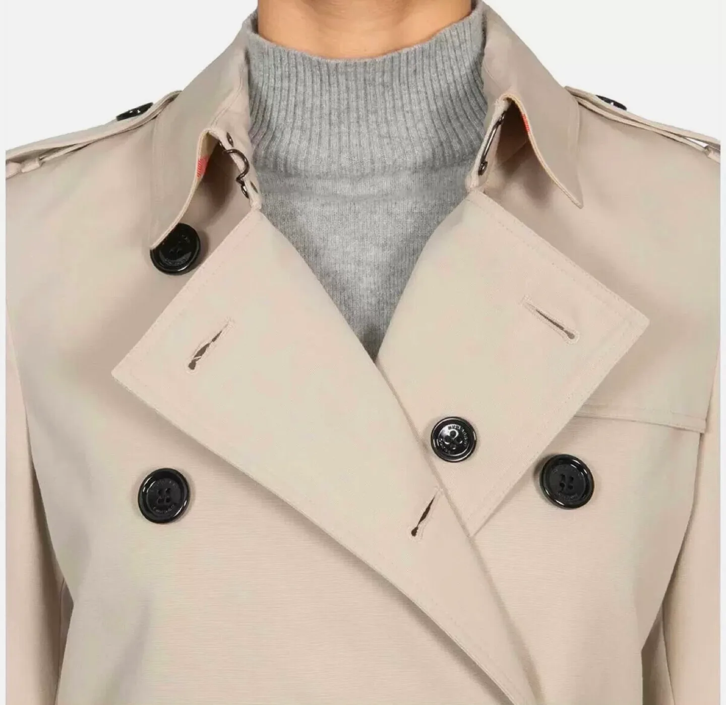 Authentic Burberry Harbourne Trench Coat image indicator(6)