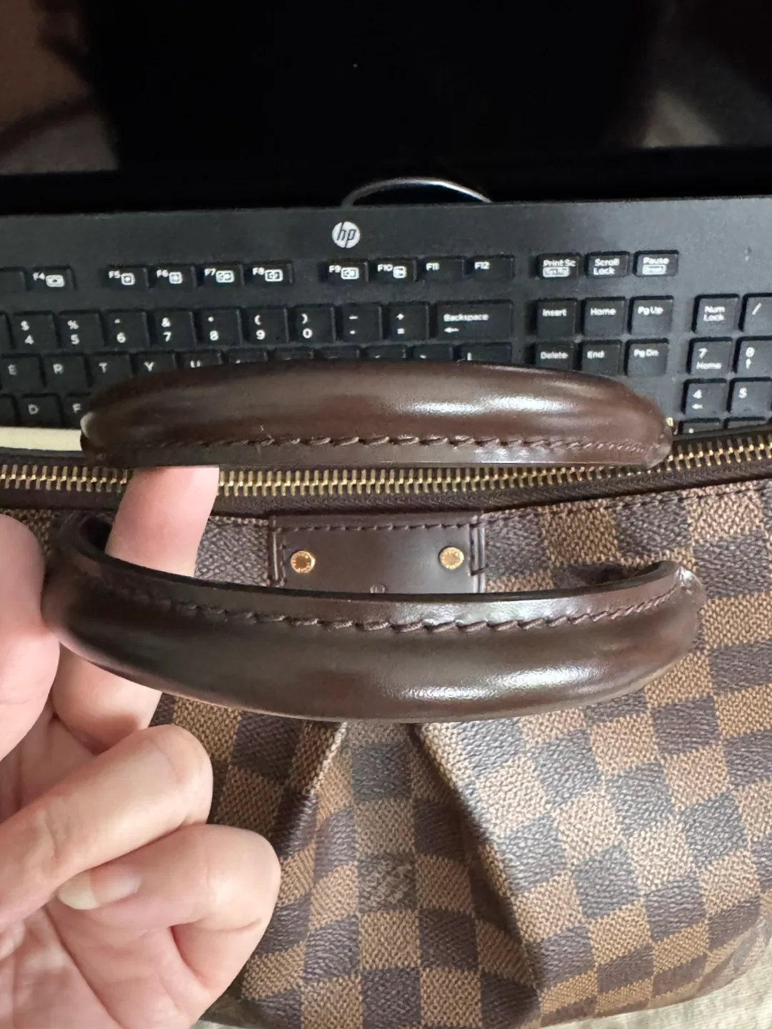 Authentic Louis Vuitton Siena PM image indicator(10)