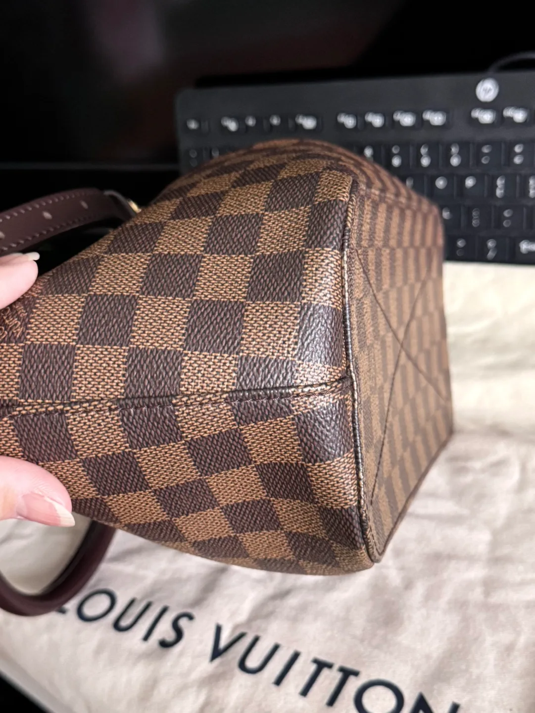 Authentic Louis Vuitton Siena PM image indicator(7)