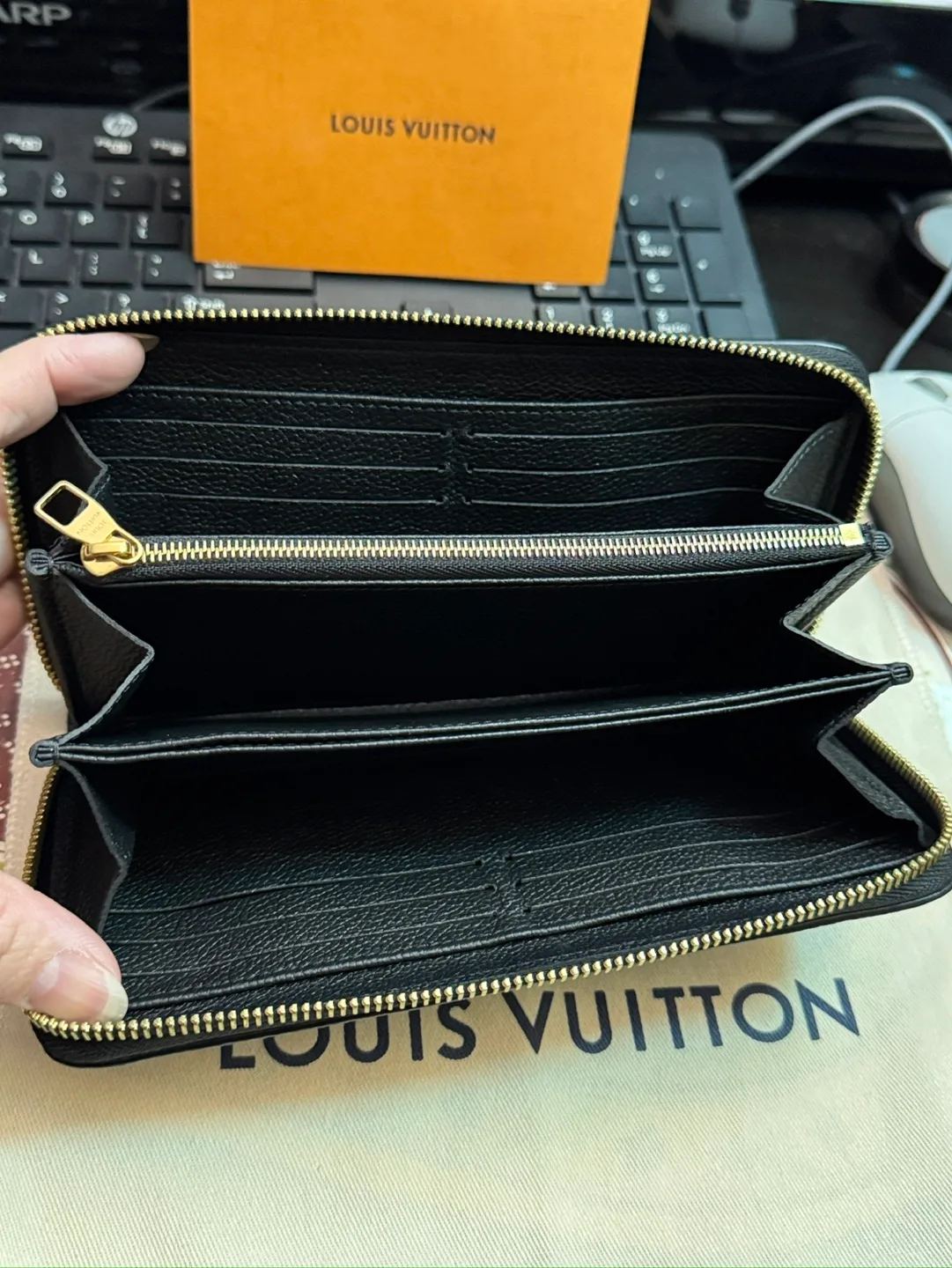 Louis Vuitton Zippy Wallet - Monogram Empreinte image indicator(3)