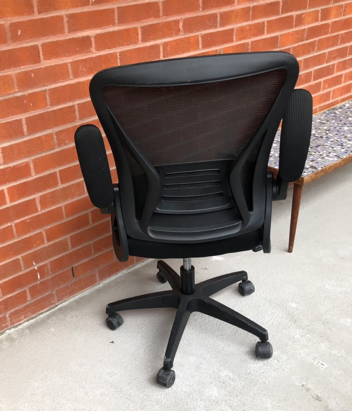 Black Mesh Office Chair with Adjustable Height image indicator(4)