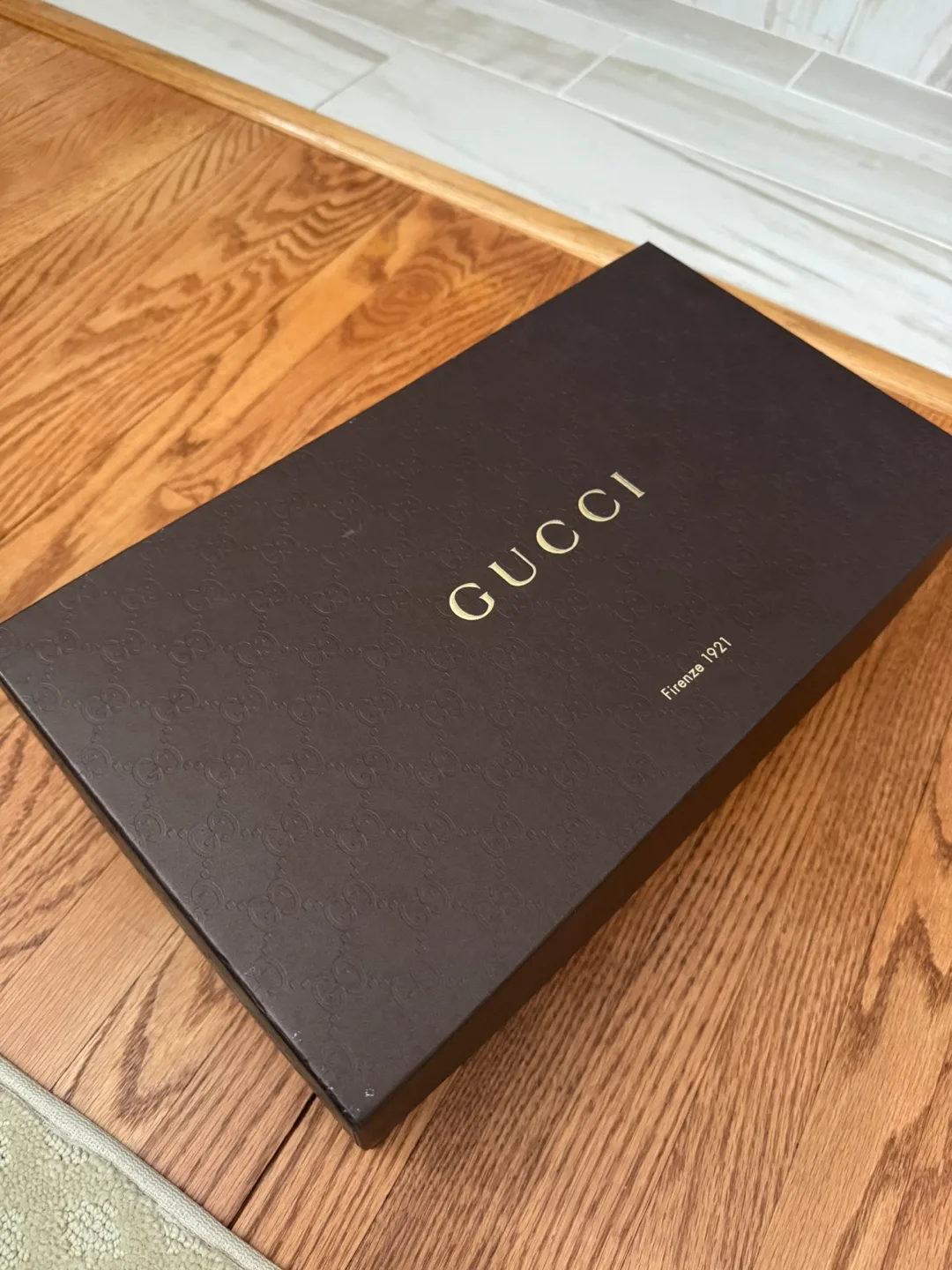 Gucci Men's Leather Loafers - Size 12 image indicator(4)