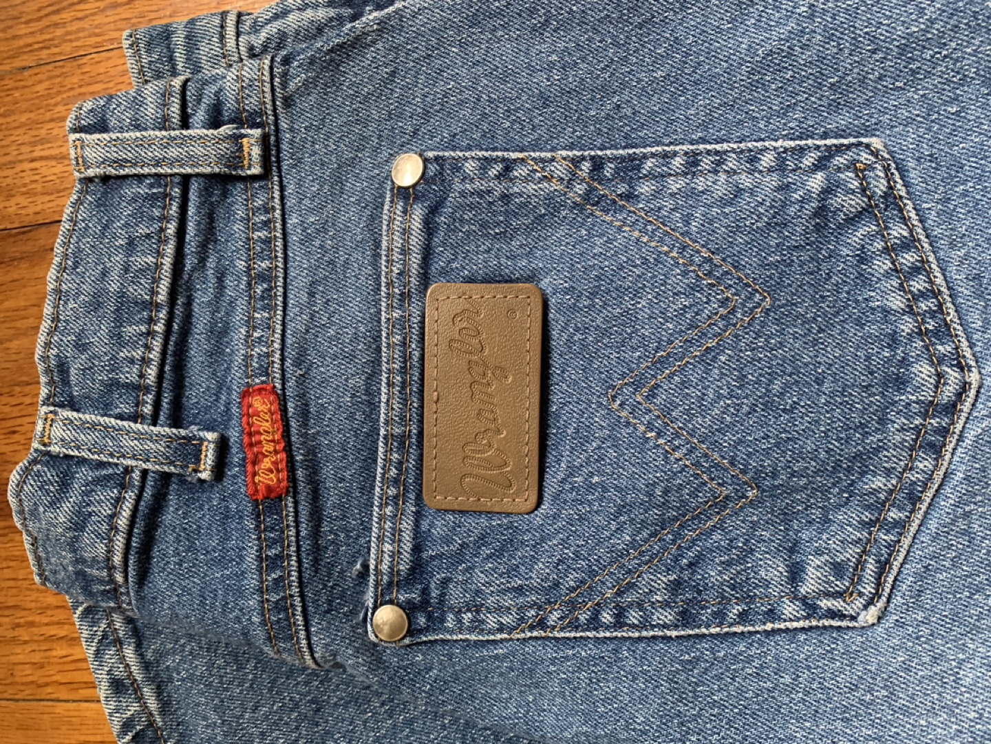 Wrangler 90s Blue Jeans, Size 9 - photo 3