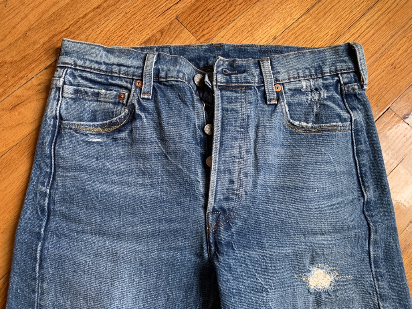 Levi's 501 Jeans, Distressed, Size 26 - photo 2