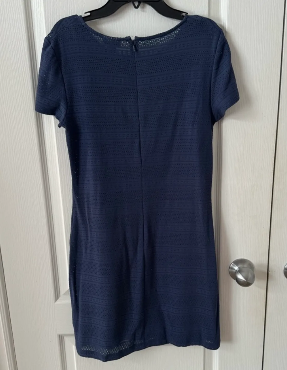 DKNY Navy Blue Eyelet Detail Shift Dress Size XS image indicator(3)