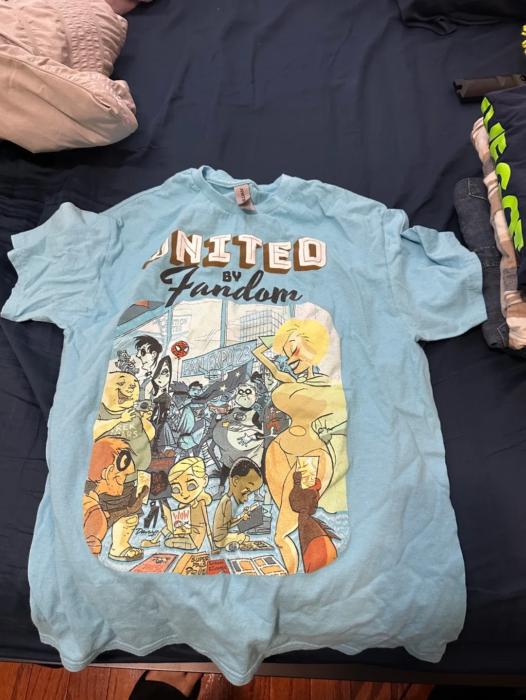 Clothing Bundle: Shirts and T-shirts image indicator(7)