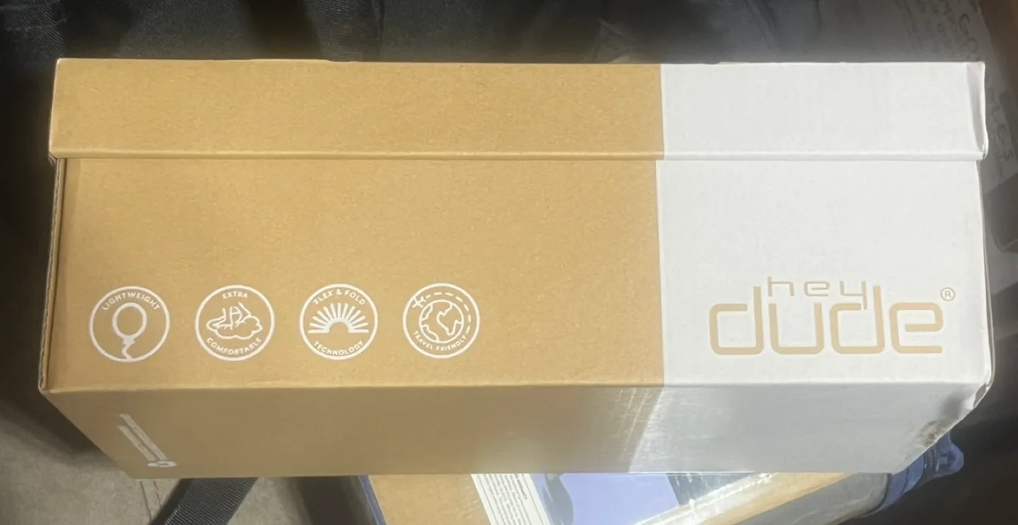 🏈 Hey Dude Wendy Linen Loafers - Size 9 image indicator(6)